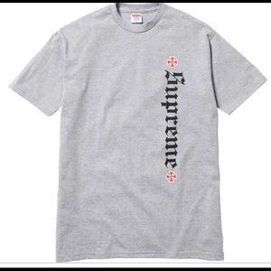 Supreme Independent Tee Size Small